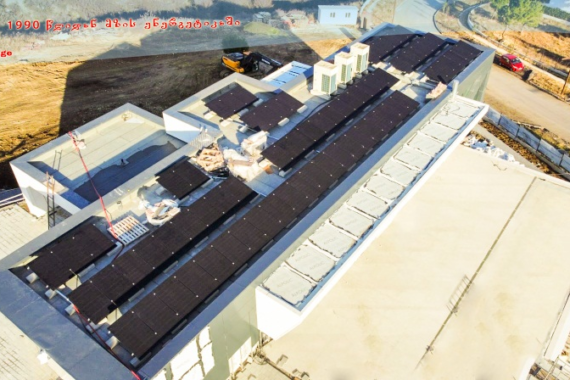 ფოტოელექტრული სადგური კერძო სახლისთვის ლისზე